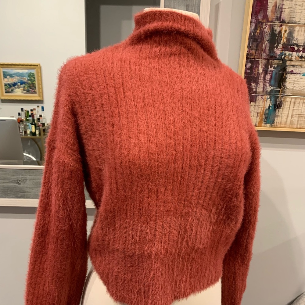 Prima eyelash mock neck balloon sleeve crop sweater size medium
